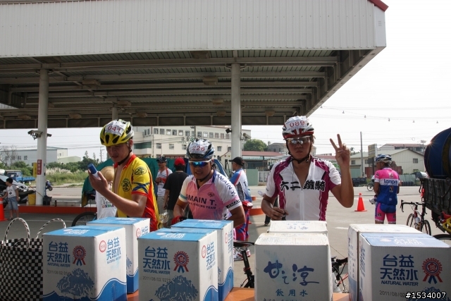環台中100k終點前檢錄站之凱西亂亂拍(圖多)