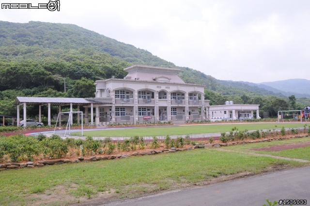 乘著Luxgen去旅行,目前介紹到高雄鳥松鄉圓照寺(待續)