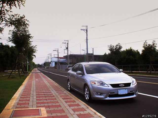 (Mondeo MK4 TDCi cFRP碳纖維內裝飾板上身) 深夜加油站遇見蘇格拉底