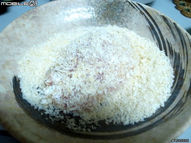 *DA分享*不怕肚痛!廚房菜菜鳥D.I.Y.之--藍帶豬排