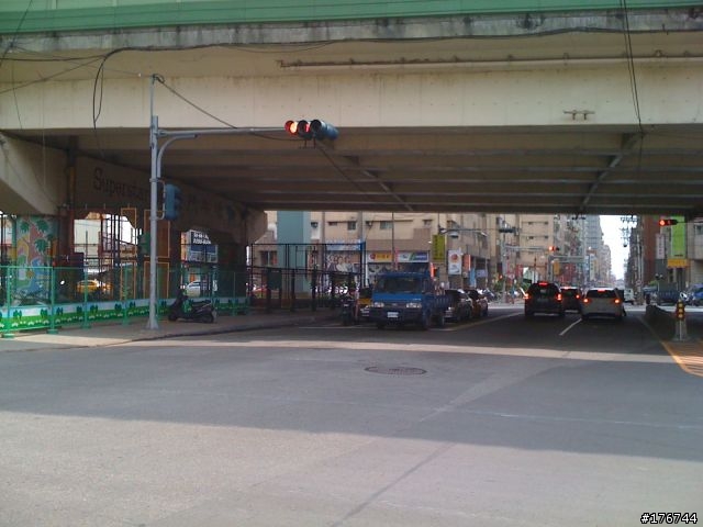 新北大橋機車道試騎...