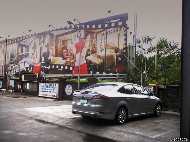 (Mondeo MK4 TDCi cFRP碳纖維內裝飾板上身) 深夜加油站遇見蘇格拉底