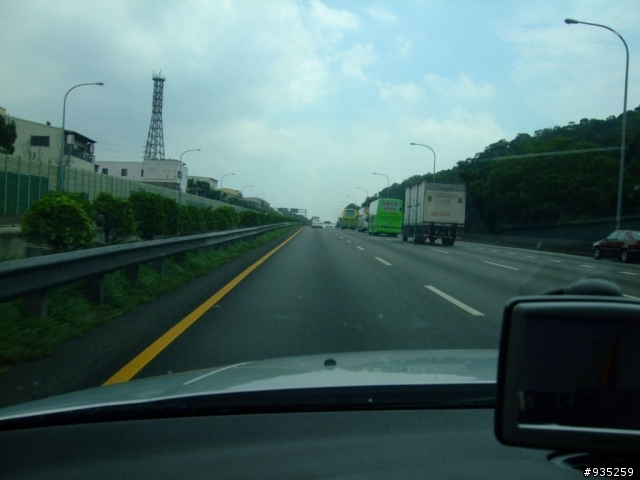 柴油車mondeo tdci 一桶油跑1211km平均油耗=18.16 比能源局公布的高速還優!