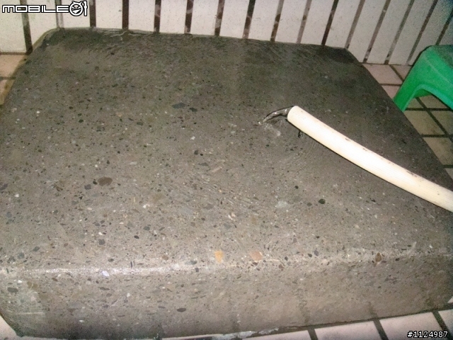 壁癌整治-矽酸質滲透結晶填補裂縫能力實驗(孔洞泡水22個月,5mm裂縫泡水19個月)