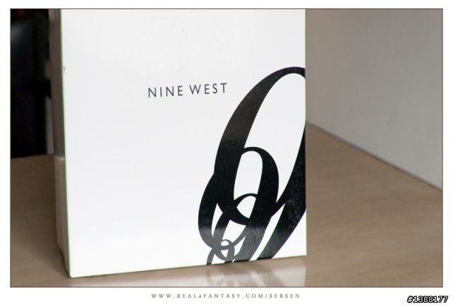 NINE WEST 早秋高跟短靴