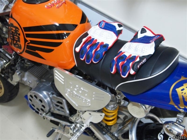 HONDA 2010 HRC MOTO 防護手套 + 騎 MONKEY 手套也很重要的安全分享