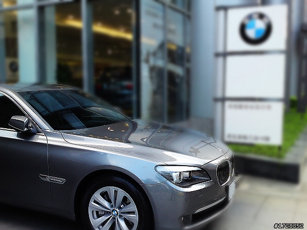 740i F01 開箱圖 續....車子終於回來了
