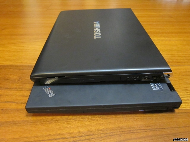 TOSHIBA R700-開箱文+ 更換 SSD 測試