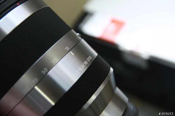 E 18-200mm F3.5-6.3 oss 純開箱