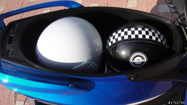 「開箱」With YAMAHA 藍白GTR aero, 整個城市就是我的賽車場!