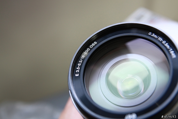 E 18-200mm F3.5-6.3 oss 純開箱