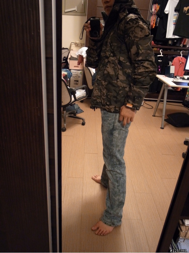 分享個有趣的Superdry 極度淫蕩迷彩外套
