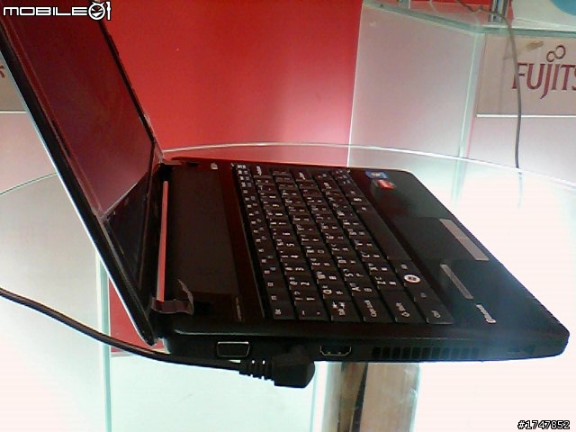 【新機分享】 Fujitsu Lifebook PH-520