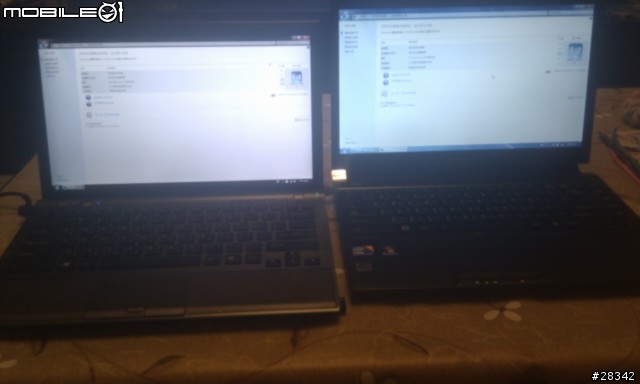 台灣版R700 - I3 開箱 & 厚度比較