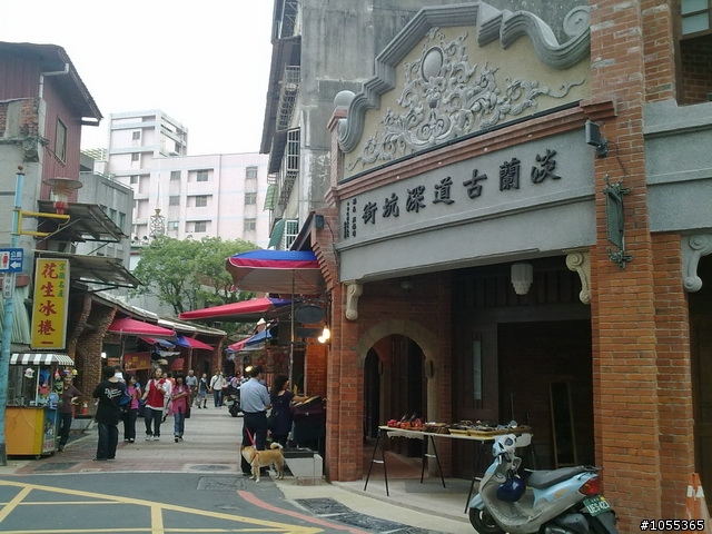 第一次被美眉攝到..........(下港人遊記)
