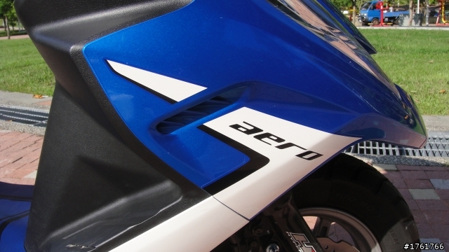 「開箱」With YAMAHA 藍白GTR aero, 整個城市就是我的賽車場!