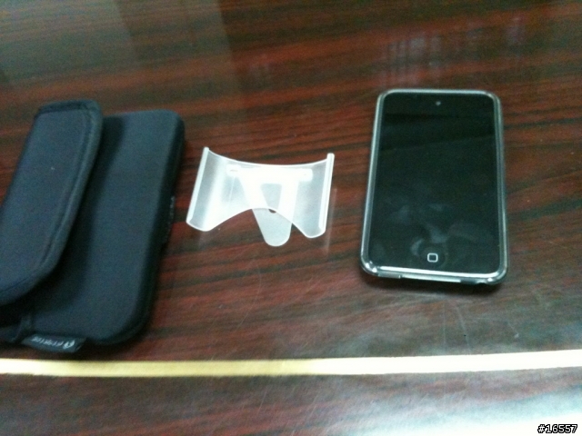 iPod Touch 4 史上第一個保護套開箱文! ^O^!