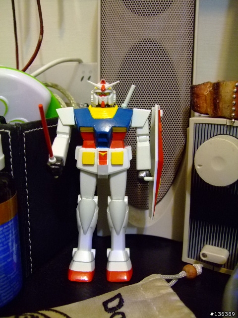 這才是初鋼 1/144 RX-78