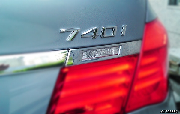 740i F01 開箱圖 續....車子終於回來了