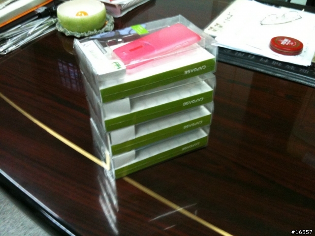 iPod Touch 4 史上第一個保護套開箱文! ^O^!
