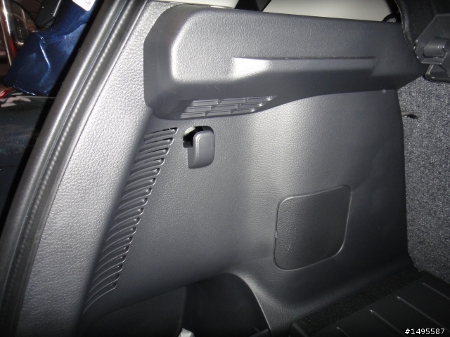Suzuki SX4開箱文(新增10&11月保養,遊記之報導)