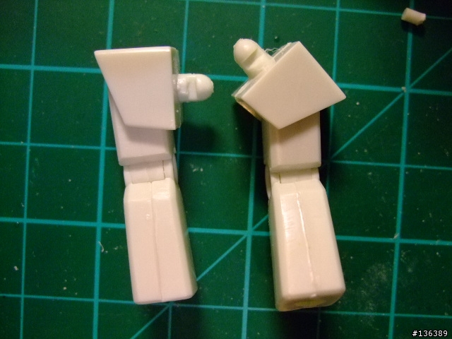 這才是初鋼 1/144 RX-78