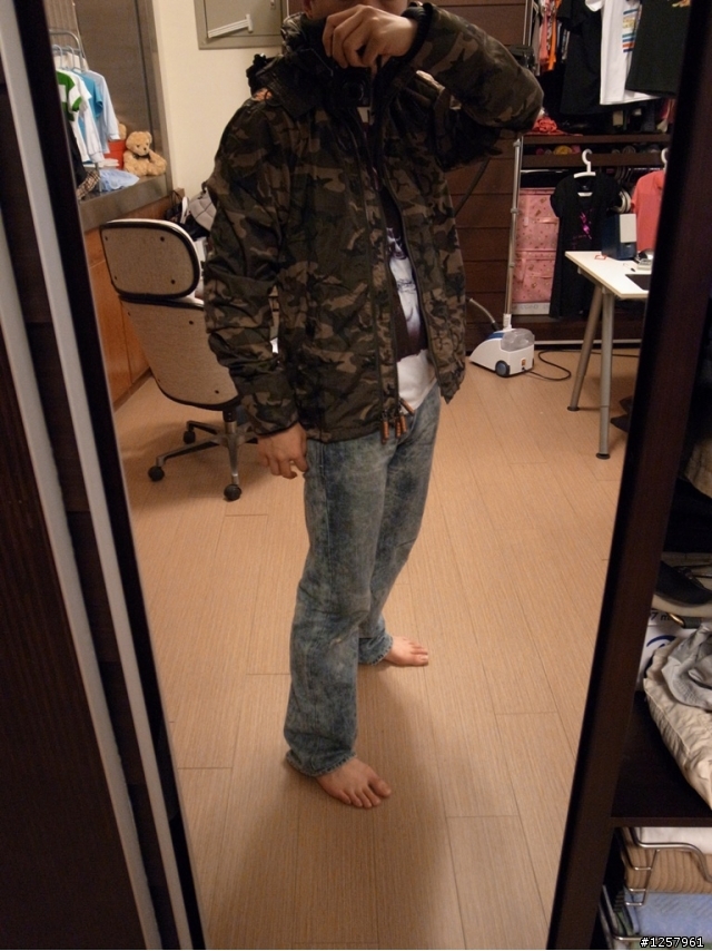 分享個有趣的Superdry 極度淫蕩迷彩外套