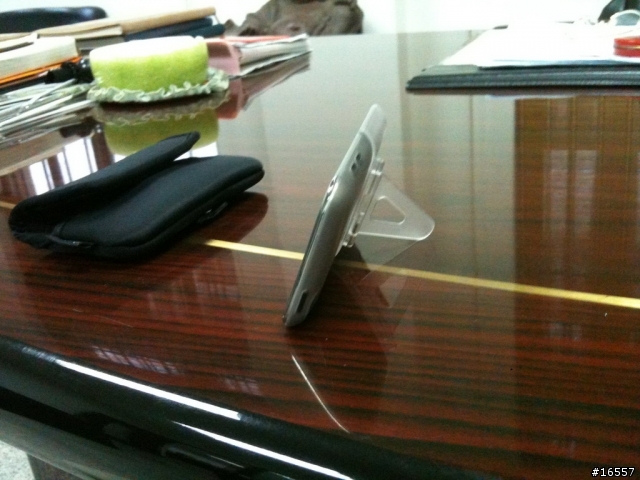 iPod Touch 4 史上第一個保護套開箱文! ^O^!