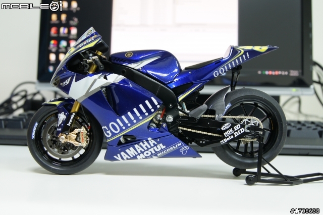 【作品分享】1/12 YAMAHA YZR-M1 '05
