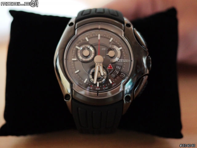 (開箱)強殖裝甲來襲! Citizen 80周年紀念Model Eco-Drive DOME Black Ver.