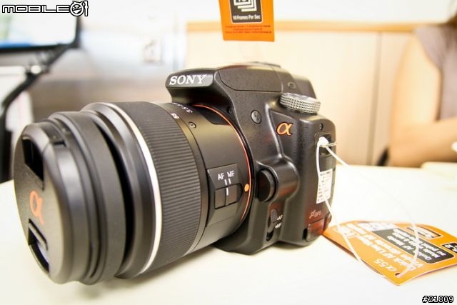 女王等了一年又一年,花滿月圓之日,Sony A55 開箱 (圖多~~~)