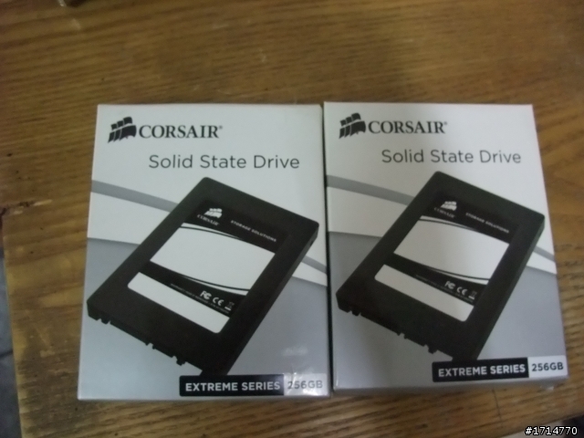 Corsair X256G Raid 0 Mobile01 首發