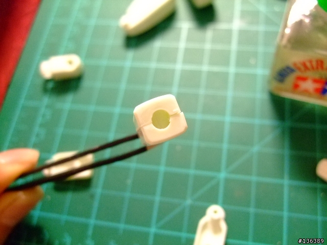 這才是初鋼 1/144 RX-78