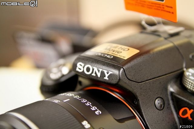 女王等了一年又一年,花滿月圓之日,Sony A55 開箱 (圖多~~~)