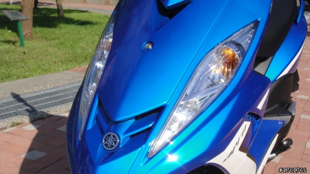 「開箱」With YAMAHA 藍白GTR aero, 整個城市就是我的賽車場!