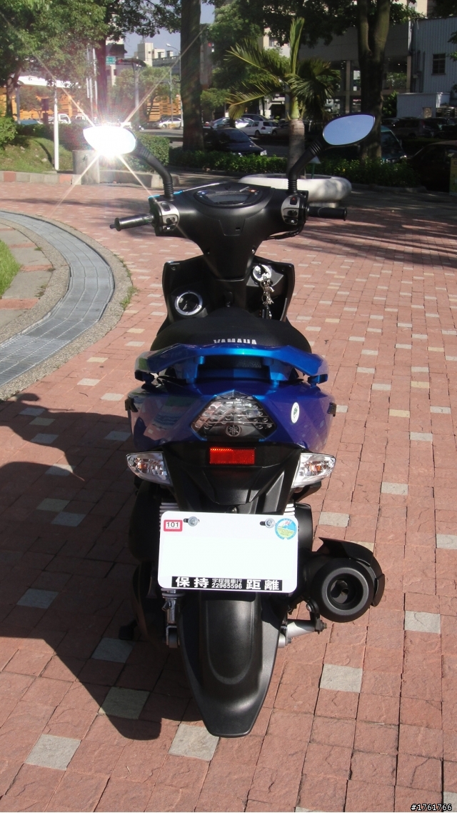 「開箱」With YAMAHA 藍白GTR aero, 整個城市就是我的賽車場!
