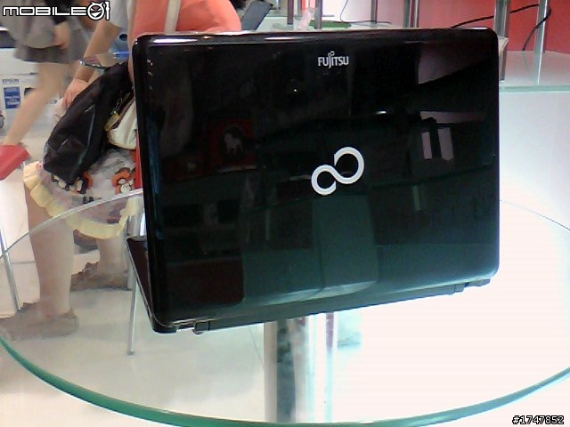 【新機分享】 Fujitsu Lifebook PH-520