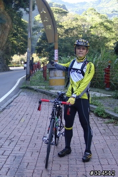 2010-7-16武嶺(標高3275公尺)台灣公路最高點單車聖地