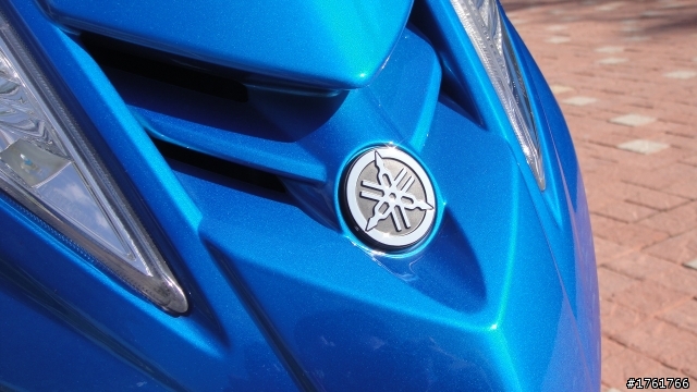 「開箱」With YAMAHA 藍白GTR aero, 整個城市就是我的賽車場!
