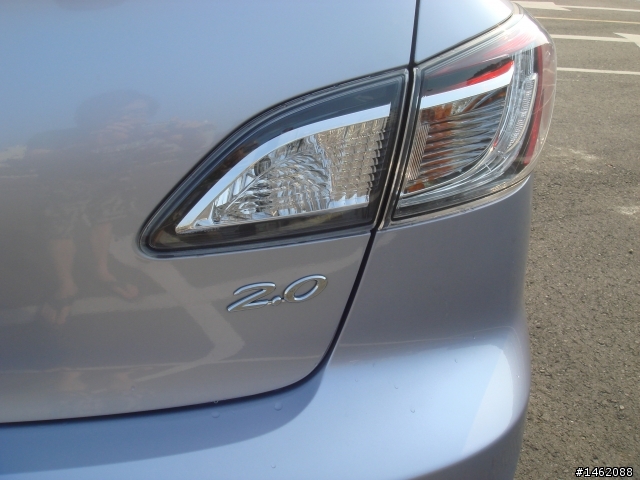 新Mazda 3開箱