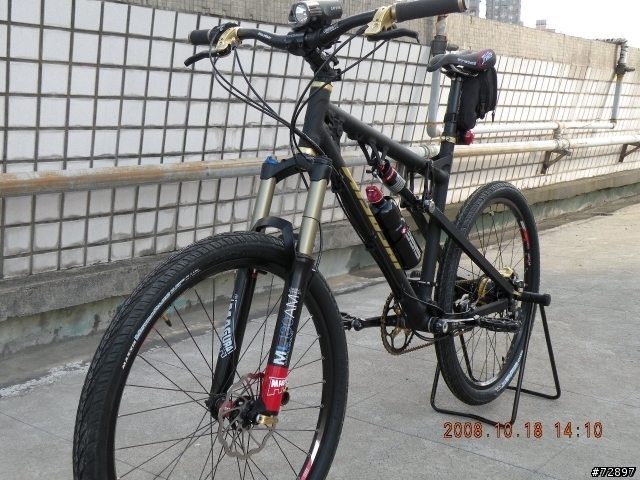 我的 NICOLAI Helius CC Travel 可折疊登山車