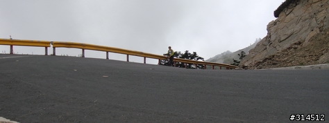 2010-7-16武嶺(標高3275公尺)台灣公路最高點單車聖地