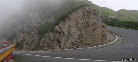 2010-7-16武嶺(標高3275公尺)台灣公路最高點單車聖地