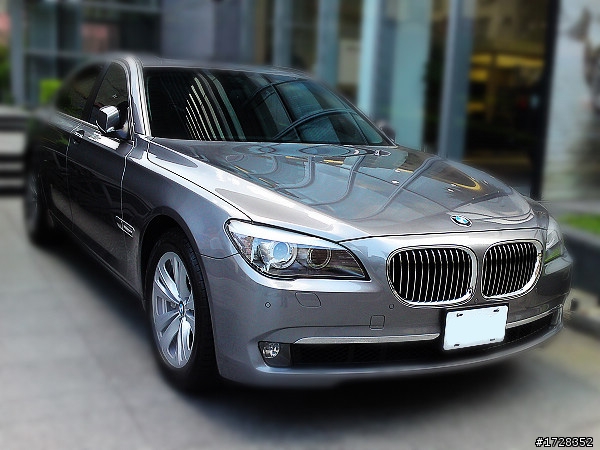 740i F01 開箱圖 續....車子終於回來了