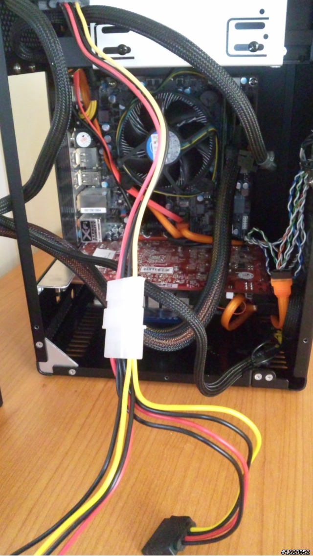 聯力PC-Q07 最小體積最高效能的風範增加照片