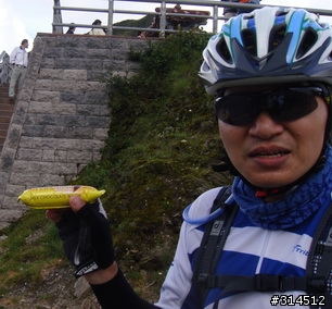 2010-7-16武嶺(標高3275公尺)台灣公路最高點單車聖地