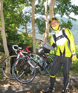 2010-7-16武嶺(標高3275公尺)台灣公路最高點單車聖地