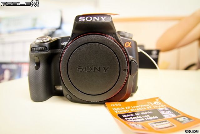 女王等了一年又一年,花滿月圓之日,Sony A55 開箱 (圖多~~~)
