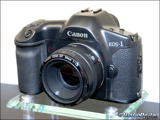 CANON DSLR 性能演進與簡史