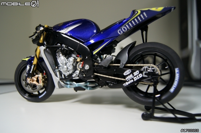 【作品分享】1/12 YAMAHA YZR-M1 '05